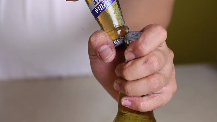 Как открыть пиво