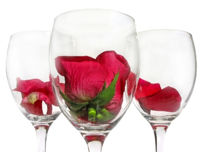 Ошибочное мнение, что розовое вино получают путем смешивания белых и красных