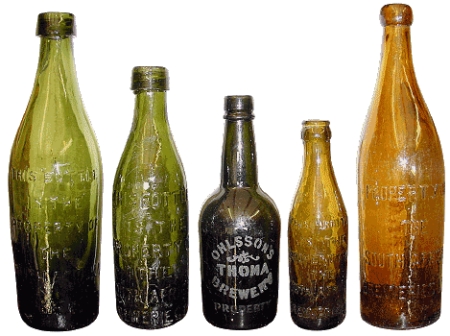 Старинные бутылки различной формы